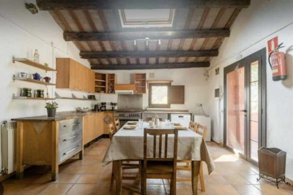 Masia Can Castellar Sant Iscle De Vallalta Екстериор снимка